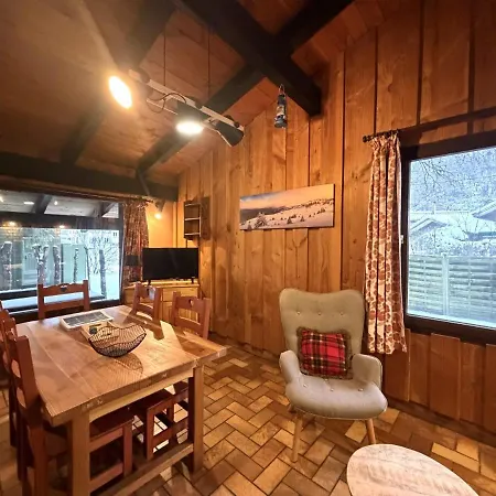 La Pomme De Pin 2 Avec Terrasse 拉布雷斯